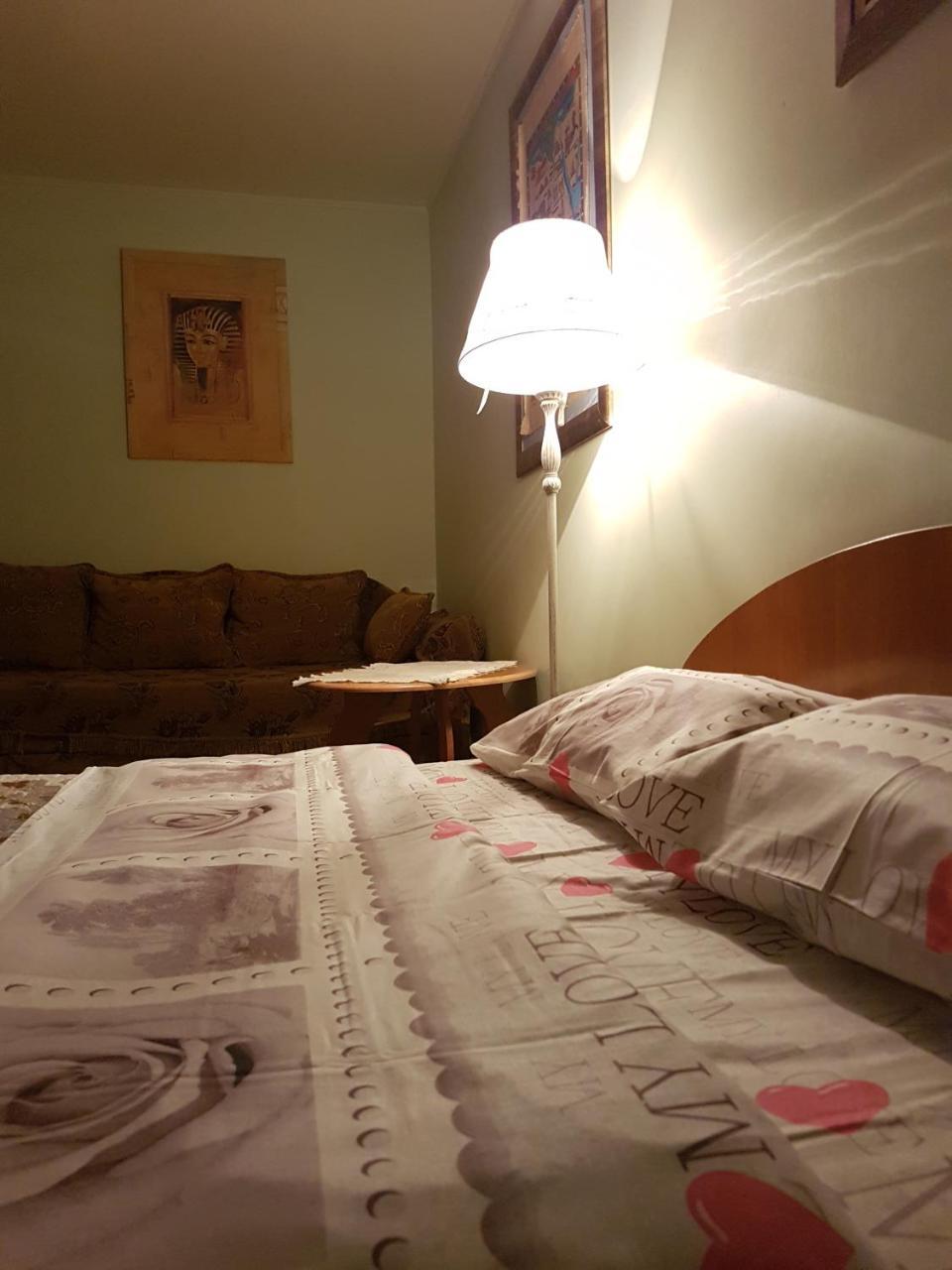 House Hotel Apartments 2 Ровно Экстерьер фото